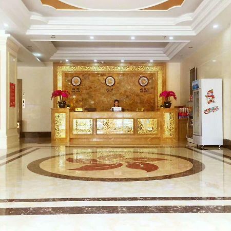 Longhui Business Hotel Huizhou  Exterior foto